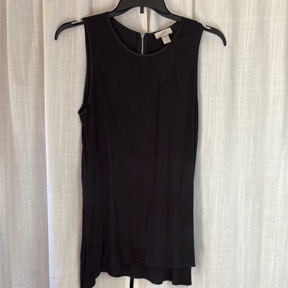 Loft Black Sleeveless Tank Top